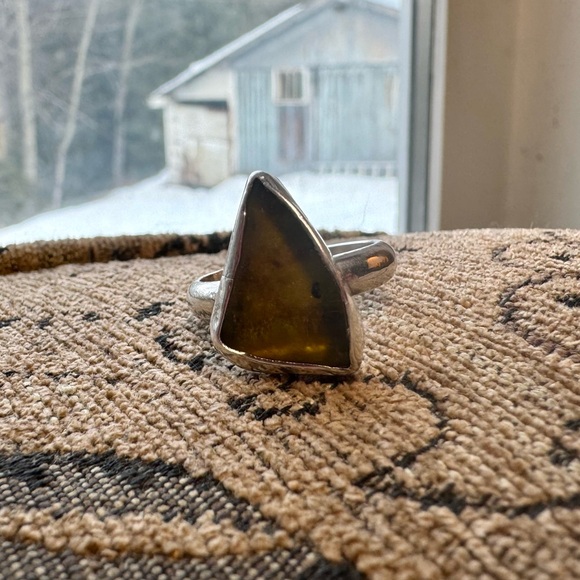 Green Amethyst and sterling silver ring. - Picture 3 of 14